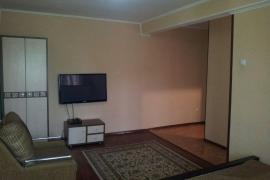 1-к квартира посуточно в центре Махачкалы, ул. Расула Гамзатова, 66.