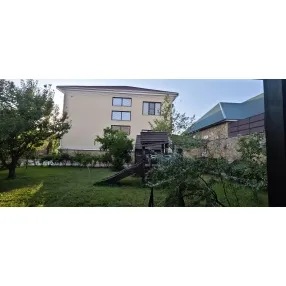 Элитный дом 450 м² на 10 сотках.