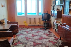продается 3 комнатная квартира